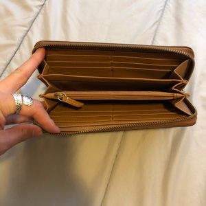 Fossil wallet